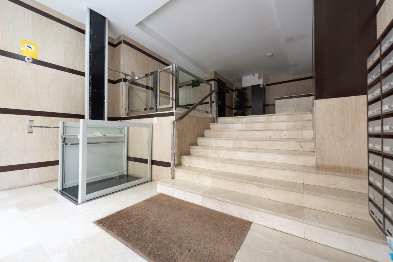 Wonderful Malagueta Pompidou Apartment Malaga Exterior photo